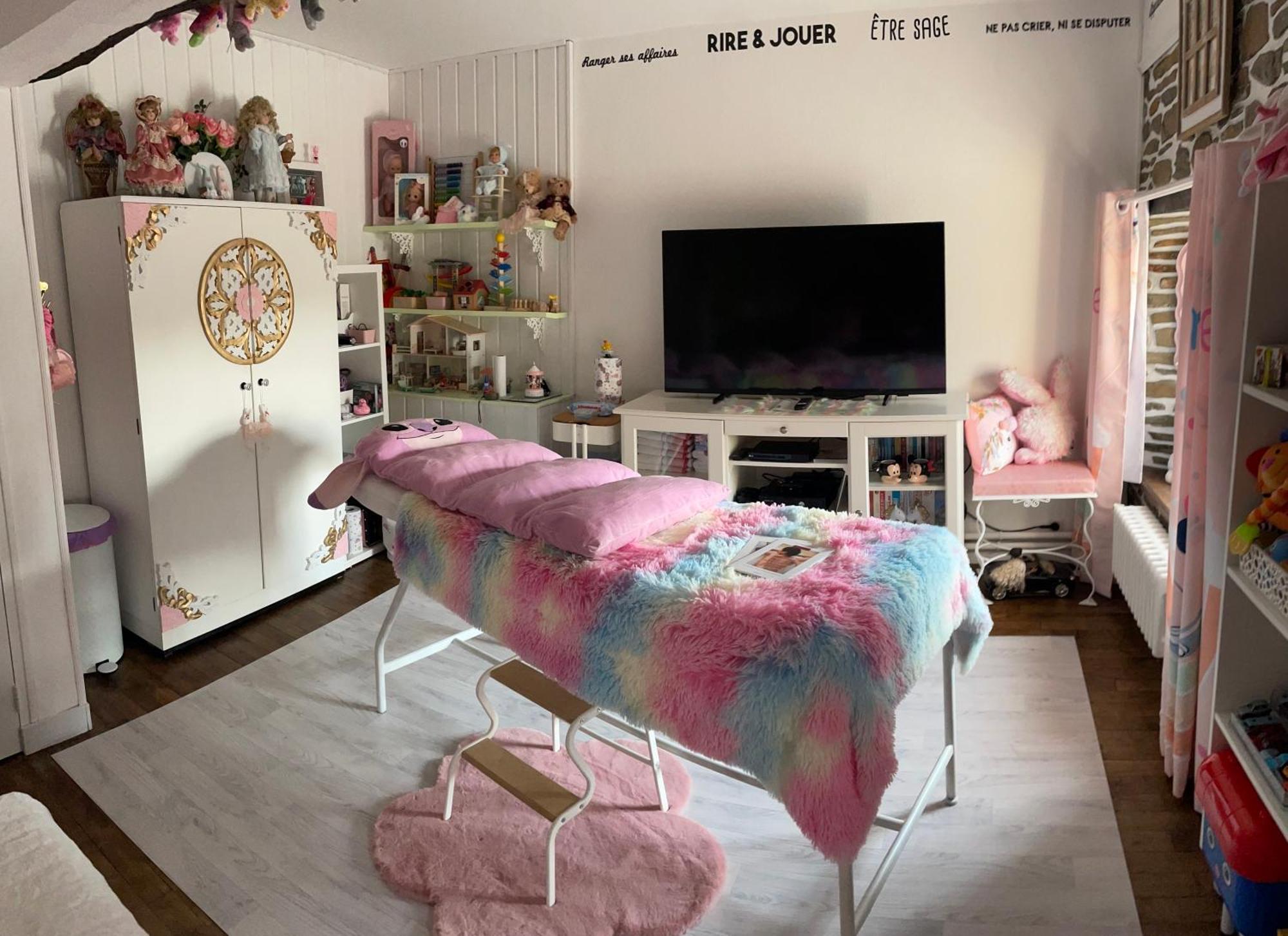 Chambre Du Retour En Enfance - Abdl Доль-де-Бретань Экстерьер фото